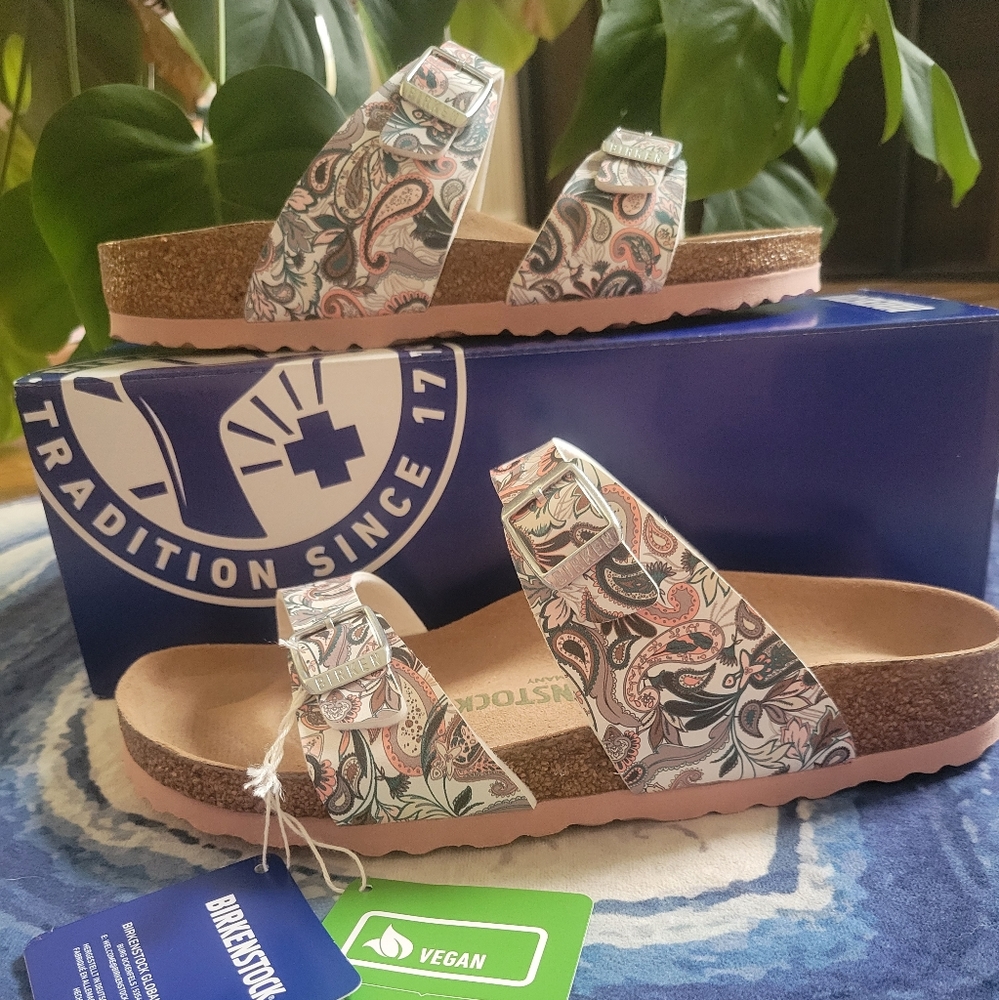 BNIB/NWT Birkenstock Sydney Paisley Light Rose